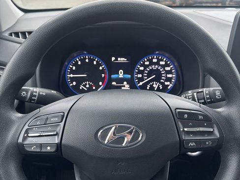 Used 2023 Hyundai Kona SEL image 28
