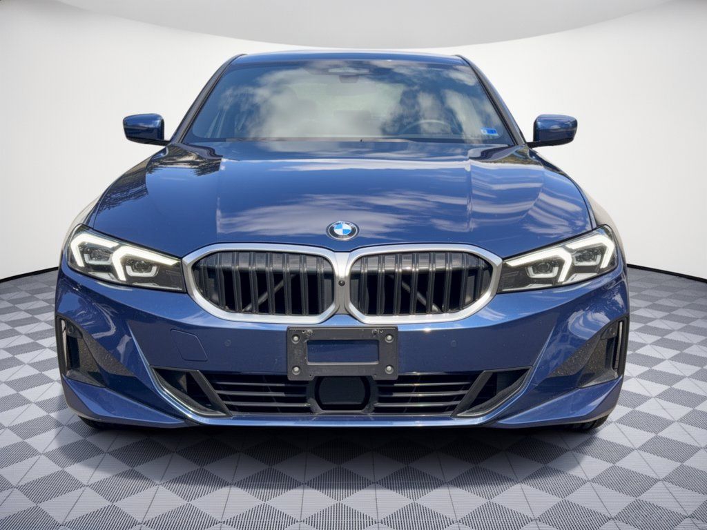 Used 2023 BMW 330i xDrive Sedan w/ Premium Package AWD/4WD image 6