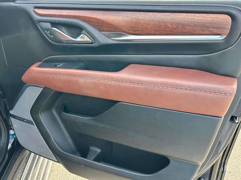 Used 2023 GMC Yukon Denali Ultimate image 26