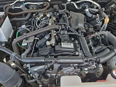 Used 2024 Toyota Tacoma SR5 RWD image 11
