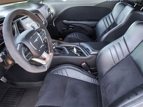 Used 2022 Dodge Challenger SRT Hellcat image 8