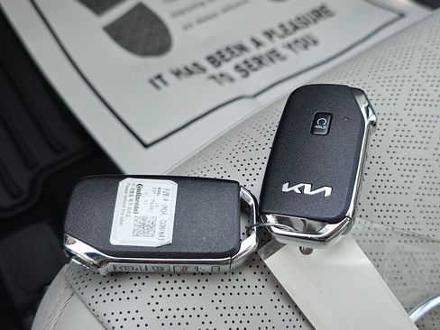 Certified 2023 Kia Sorento EX AWD/4WD image 24