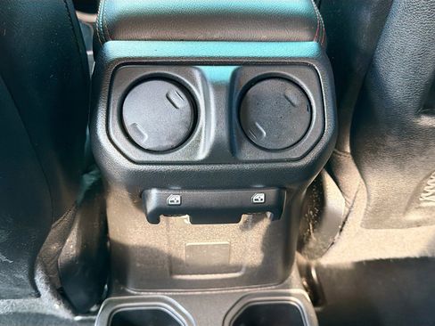 Used 2022 Jeep Gladiator Mojave image 19