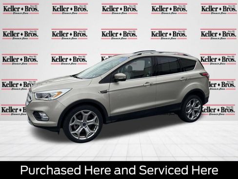 Used 2017 Ford Escape Titanium w/ Equipment Group 301A image 3