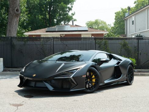 Used 2024 Lamborghini Revuelto AWD/4WD image 3
