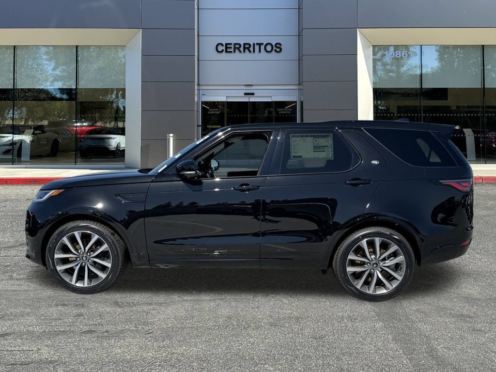 Certified 2025 Land Rover Discovery Metropolitan Edition AWD/4WD image 8