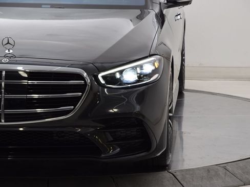 Certified 2022 Mercedes-Benz S 500 4MATIC image 10