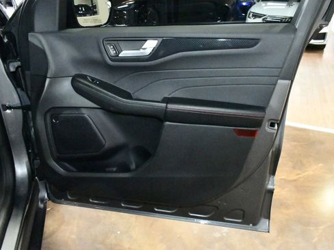 Used 2024 Ford Escape ST-Line w/ Tech Pack #1 image 44