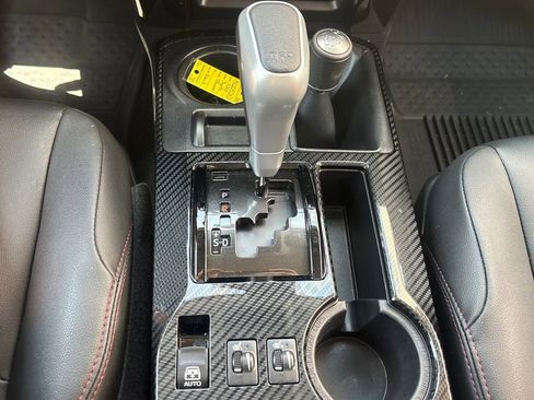 Used 2024 Toyota 4Runner TRD Off-Road Premium w/ Off Road Premium Plus Package image 15