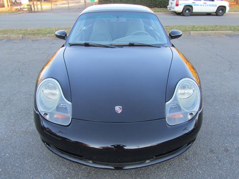 Used 2001 Porsche 911 Carrera image 5