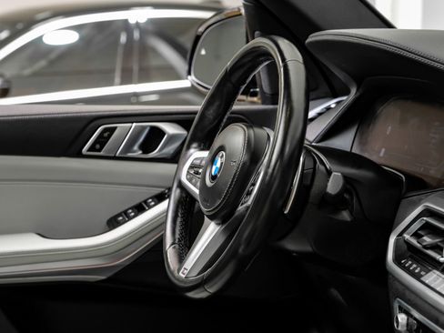 Used 2023 BMW X5 xDrive40i w/ M Sport Package image 18