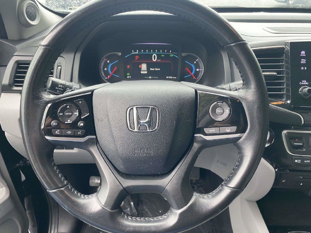 Used 2019 Honda Pilot Touring image 19
