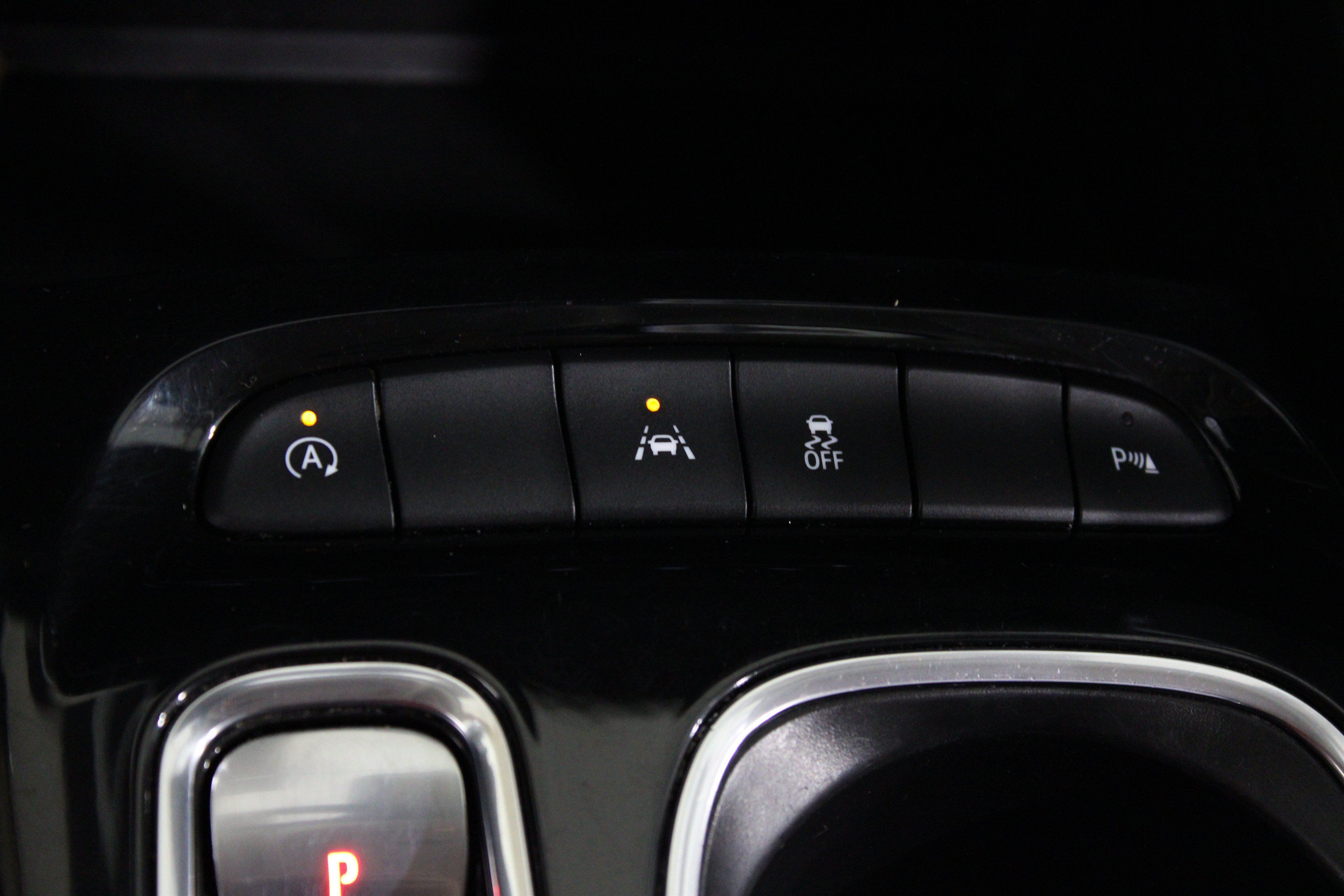 Used 2023 Buick Envision Essence FWD image 10