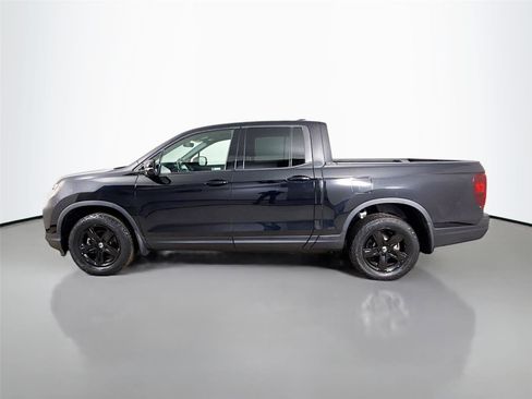 Used 2023 Honda Ridgeline Black Edition image 4