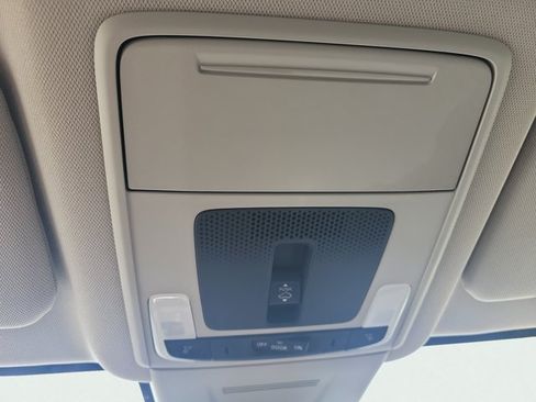 Certified 2023 Honda CR-V EX image 35