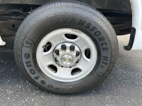 Used 2021 Chevrolet Express 2500 w/ Driver Convenience Package image 22