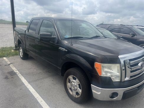 Used 2010 Ford F150 XLT image 38