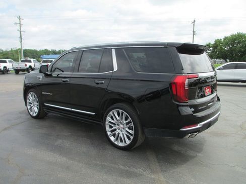 Used 2026 GMC Yukon Denali w/ Denali Reserve Package AWD/4WD image 8