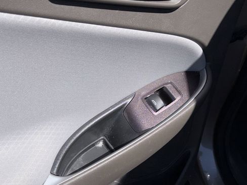 Used 2025 Chevrolet Malibu LS FWD image 29