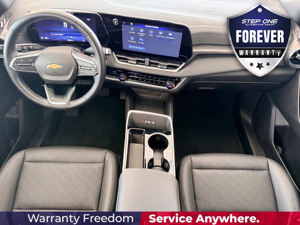 Used 2025 Chevrolet Equinox LT w/ Convenience Package II FWD image 18