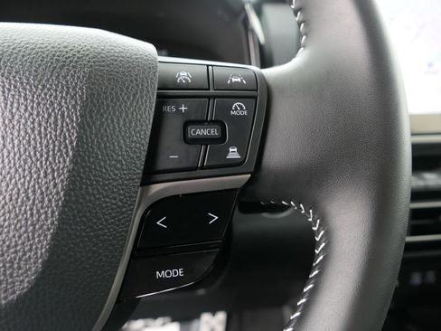 Used 2025 Toyota Camry SE w/ Multimedia Upgrade Package image 14