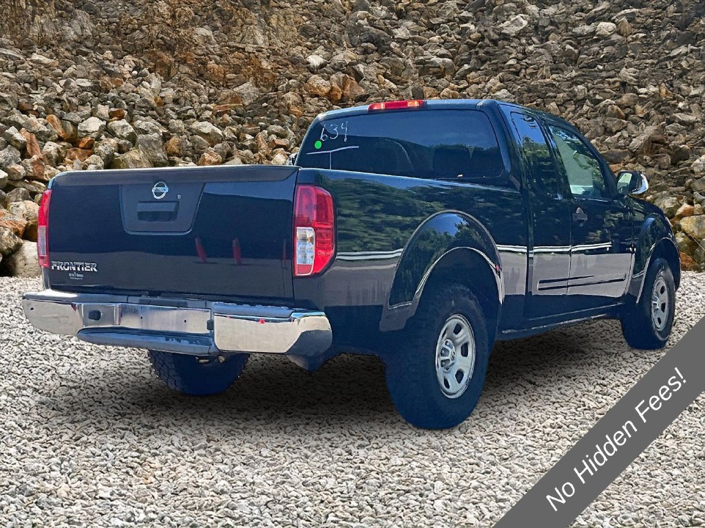 Used 2015 Nissan Frontier S RWD image 2