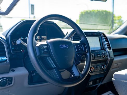 Used 2020 Ford F150 XLT AWD/4WD image 14