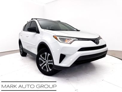 Used 2018 Toyota RAV4 LE w/ Carpet Mat Package