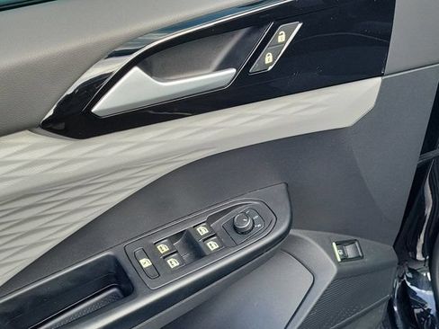 Certified 2022 Volkswagen Taos S w/ IQ Drive S Package FWD image 16
