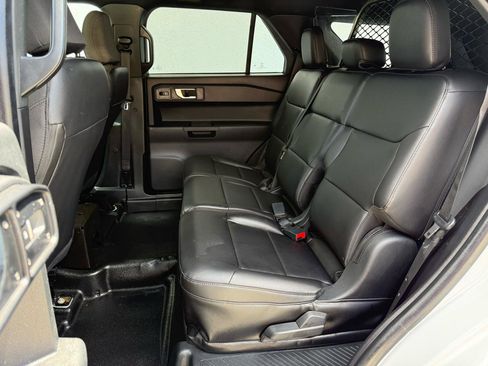 Used 2022 Ford Explorer 4WD Police Interceptor image 4
