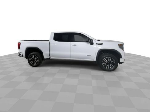 Used 2025 GMC Sierra 1500 AT4 w/ Technology Package image 9