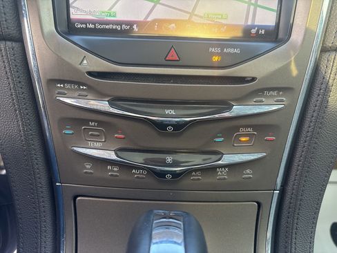 Used 2014 Lincoln MKX FWD w/ Equipment Group 102A image 26