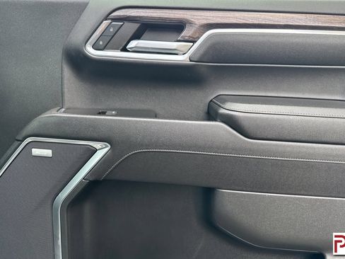 Certified 2023 Chevrolet Silverado 1500 LTZ AWD/4WD image 19