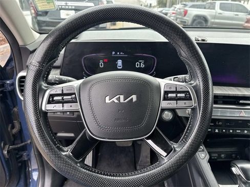 Used 2023 Kia Telluride EX w/ EX Captain's Chair Package image 28