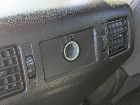 Used 2018 Toyota Tundra SR5 w/ TRD Off Road Package image 24