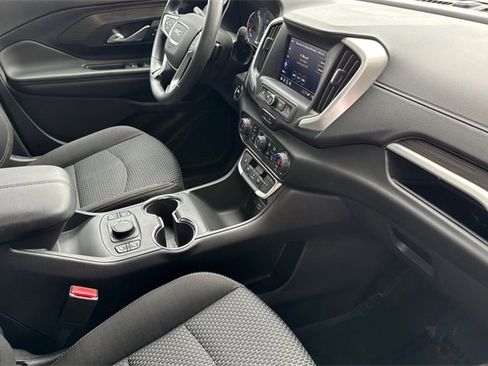 Used 2022 GMC Terrain SLE w/ Driver Convenience Package image 19