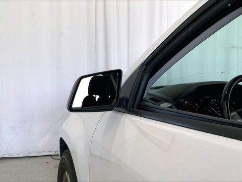 Used 2016 GMC Acadia SLE FWD image 10