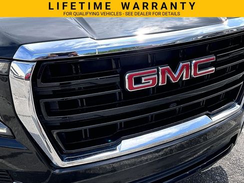 Used 2022 GMC Yukon XL SLE w/ Gmc Pro Safety Plus Package AWD/4WD image 32