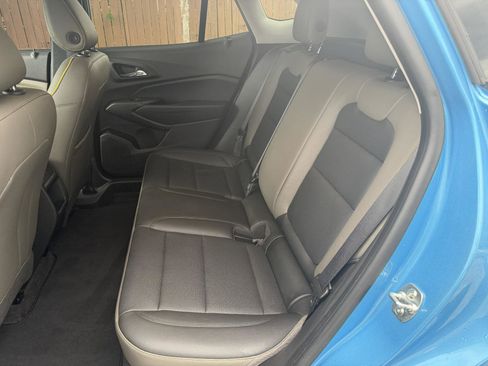 Used 2025 Chevrolet Trax ACTIV w/ Driver Confidence Package FWD image 14