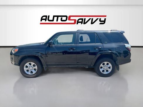 Used 2023 Toyota 4Runner SR5 AWD/4WD image 4
