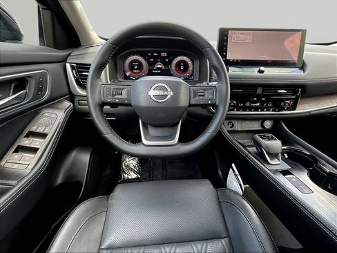 Certified 2026 Nissan Rogue Platinum w/ Platinum Premium Package AWD/4WD image 11