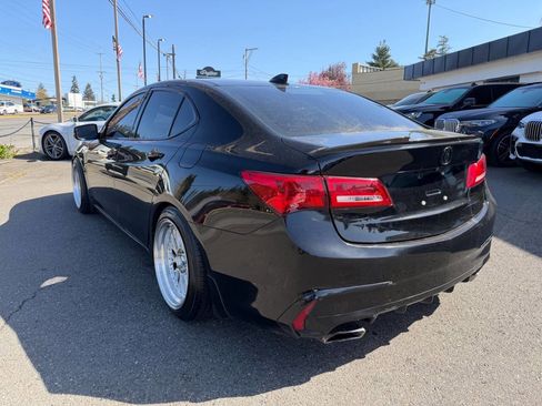 Used 2018 Acura TLX V6 SH-AWD image 4