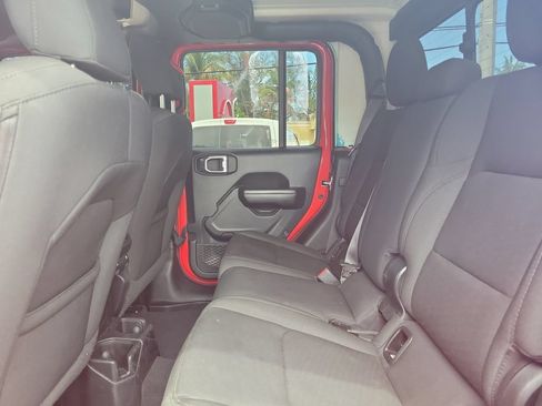 Used 2021 Jeep Gladiator Sport AWD/4WD image 16