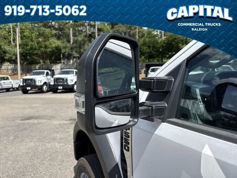 New 2024 Ford F550 4x4 Regular Cab Super Duty image 12