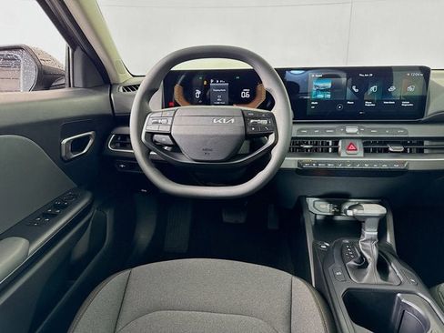 New 2026 Kia K4 LXS image 21