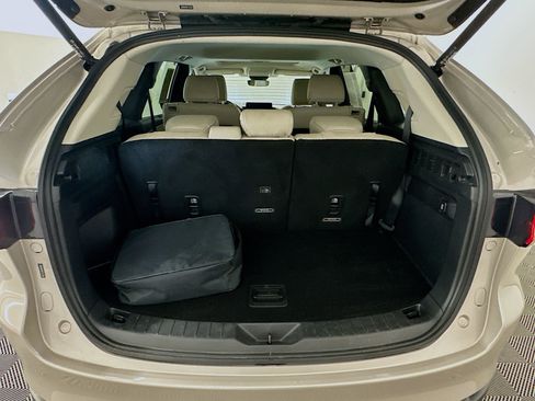 Used 2024 MAZDA CX-90 Plug-In Hybrid w/ Preferred image 32