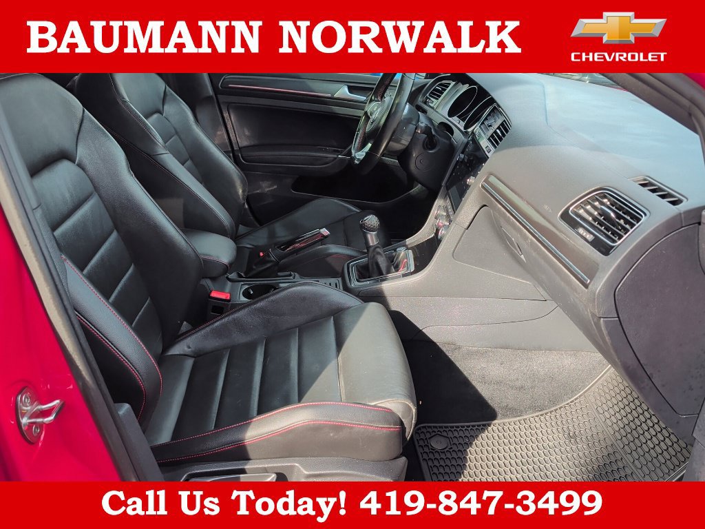 Used 2021 Volkswagen GTI SE FWD image 34