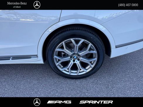 Used 2026 BMW X7 xDrive40i AWD/4WD image 7