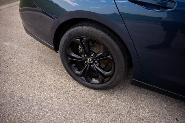 Used 2025 Honda Accord SE image 10