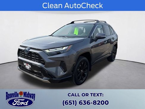 Used 2023 Toyota RAV4 SE AWD/4WD image 3